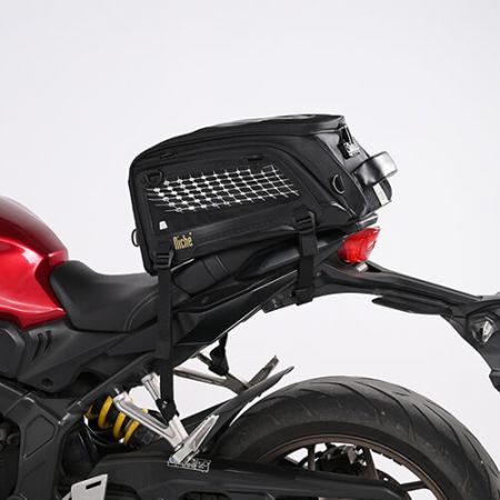 Montaje con cuatro correas de gancho, ajuste universal para todas las motocicletas.
